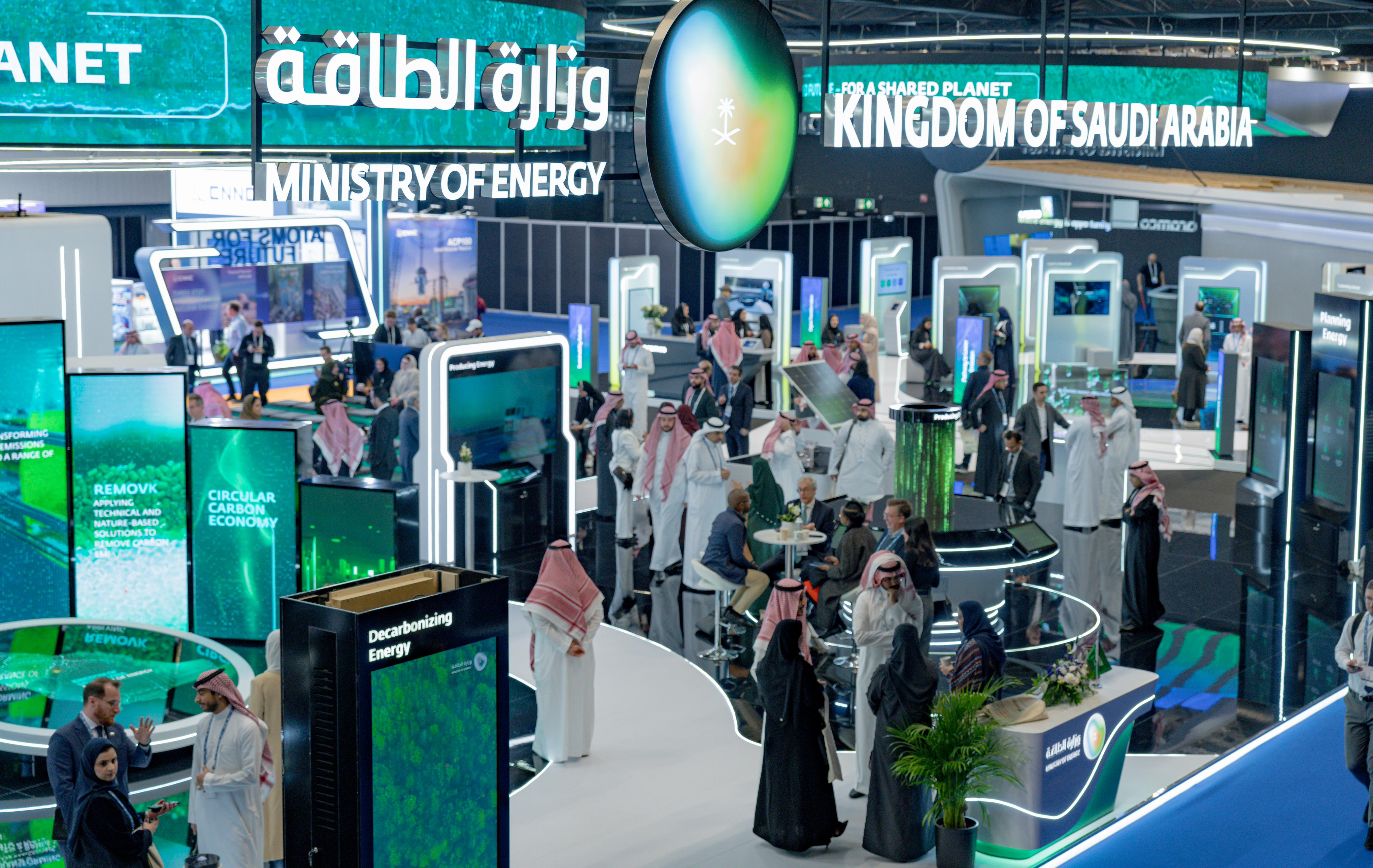 المملكة تختتم مشاركتها الفاعلة في مؤتمر الطاقة العالمي في هولندا والجناح السعودي يشهد عقد 33 جلسة نقاشية